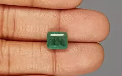 Zambian Emerald - 3.96 Carat Prime Quality  EMD-9712
