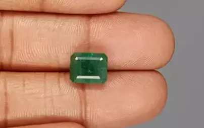 Zambian Emerald - 4.73 Carat Prime Quality  EMD-9715