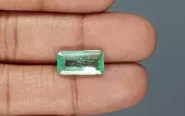 Colombian Emerald - 4.55 Carat Rare Quality  EMD-9718