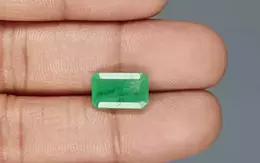 Zambian Emerald - 4.1 Carat Fine Quality  EMD-9752