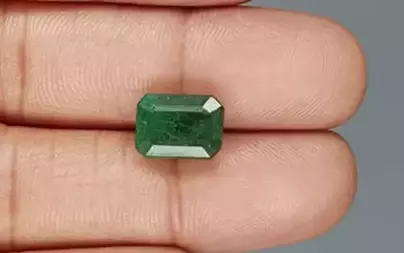 Zambian Emerald - 4.96 Carat Prime Quality  EMD-9762