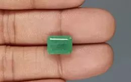 Zambian Emerald - 4.83 Carat Prime Quality  EMD-9765