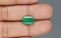 Zambian Emerald - 3.66 Carat Prime Quality  EMD-9768