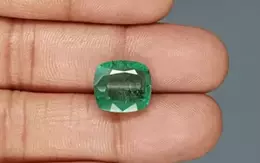 Zambian Emerald - 7.57 Carat Prime Quality  EMD-9781
