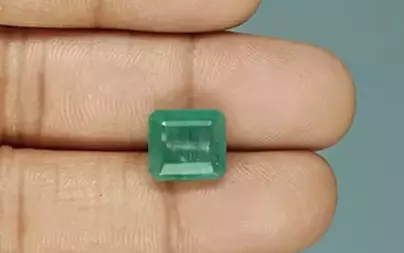 Zambian Emerald - 5.94 Carat Prime Quality  EMD-9825