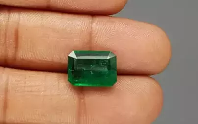 Zambian Emerald - 5.51 Carat Rare Quality  EMD-9866