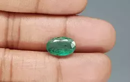 Zambian Emerald - 3.90 Carat Fine Quality  EMD-9914