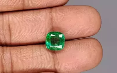 Zambian Emerald - 3.98 Carat Rare Quality  EMD-9923