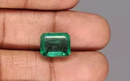 Zambian Emerald - 6.82 Carat Rare Quality  EMD-9931