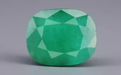 Zambian Emerald - 4.65 Carat Prime Quality  EMD-9934