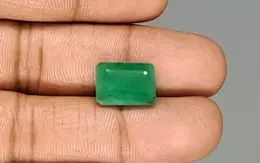 Zambian Emerald - 7.67 Carat Prime Quality  EMD-9937