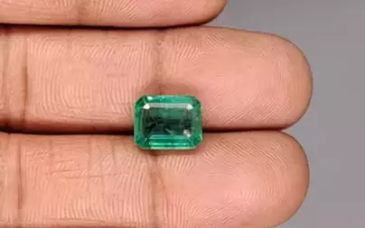 Zambian Emerald - 4.02 Carat Rare Quality  EMD-9948