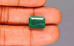 Zambian Emerald - 6.39 Carat Prime Quality  EMD-9979