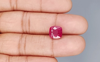 Natural Ruby BR-7449  Prime-Quality 5.88 Carat  