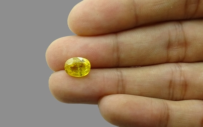 Yellow Sapphire - 3.59 Carat Prime Quality BYS 6514