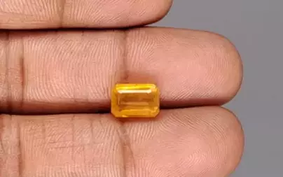 Thailand Yellow Sapphire - 4.09 Carat Prime Quality BYSGF-12110