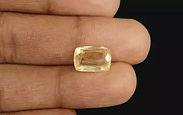 Ceylon Yellow Sapphire - 4.61 Carat Limited Quality CYS-3695