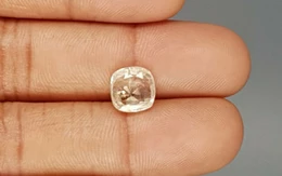 Ceylon Yellow Sapphire - 3.75 Carat Prime-Quality  CYS 3762