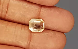 Ceylon Yellow Sapphire - 4.29 Carat Prime Quality CYS-3810