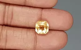 Ceylon Yellow Sapphire - 5.71 Carat Rare Quality CYS-3834