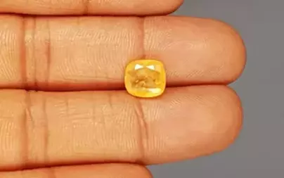 Ceylon Yellow Sapphire - 3.48 Carat Fine Quality CYS-3897