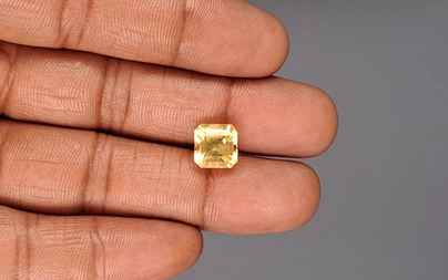 Ceylon Yellow Sapphire - 5.63 Carat Rare Quality CYS-3965