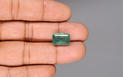 Zambian Emerald - 6.83 Carat Prime Quality EMD-10027