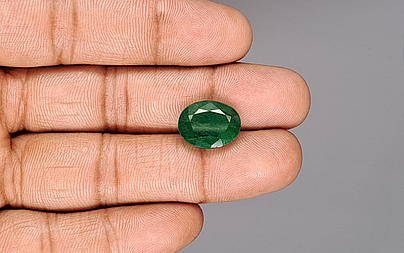 Zambian Emerald - 7.54 Carat Prime Quality EMD-10138