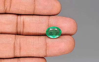 Zambian Emerald - 3.89 Carat Rare Quality EMD-10298