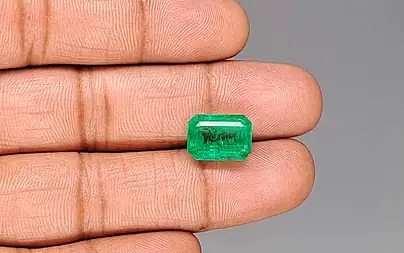 Colombian Emerald - 7.13 Carat Rare Quality EMD-10320