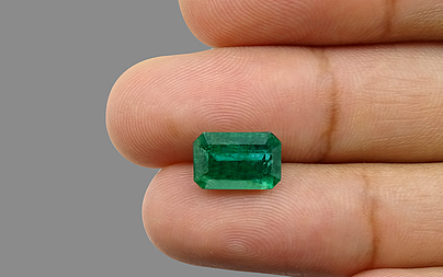 Zambian Emerald - 3.29 Carat Prime Quality EMD-9123