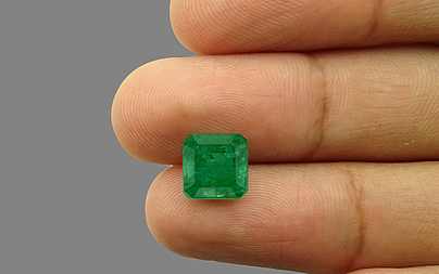 Zambian Emerald - 3.39 Carat Fine Quality EMD-9137