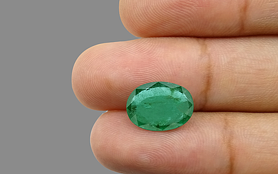 Zambian Emerald - 4.37 Carat Prime Quality EMD-9202