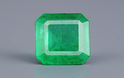 Zambian Emerald - 2.95 Carat Rare Quality EMD-9305