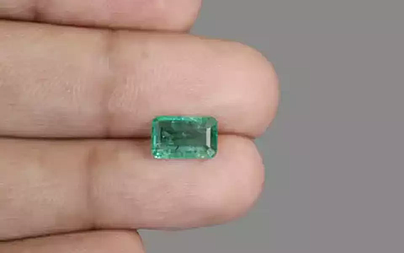 Zambian Emerald - 1.62 Carat Rare Quality EMD-9375