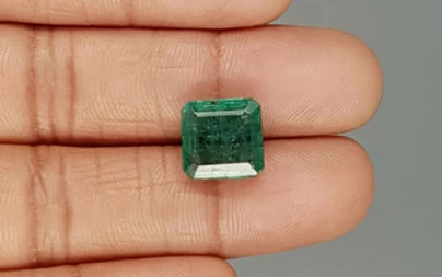 Zambian Emerald - 7.59 Carat Limited Quality EMD-9518