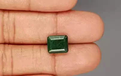 Zambian Emerald - 3.79 Carat Prime Quality EMD-9527