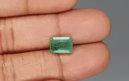 Zambian Emerald - 2.76 Carat Prime Quality EMD-9618