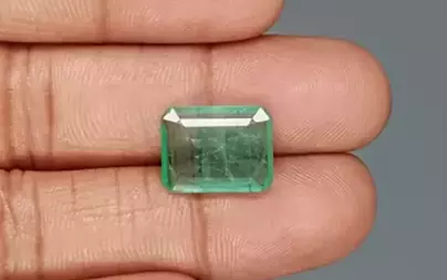 Zambian Emerald - 5.69 Carat Prime Quality EMD-9624