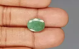 Zambian Emerald - 4.83 Carat Prime Quality EMD-9631