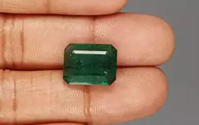 Zambian Emerald - 8.84 Carat Rare Quality  EMD-9693