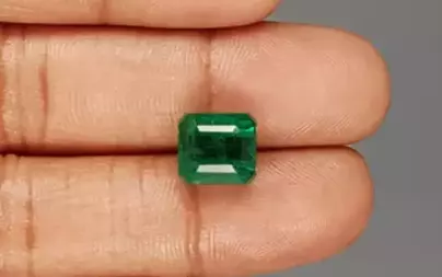 Zambian Emerald - 6.27 Carat Rare Quality EMD-9695