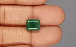 Zambian Emerald - 4.73 Carat Prime Quality EMD-9715