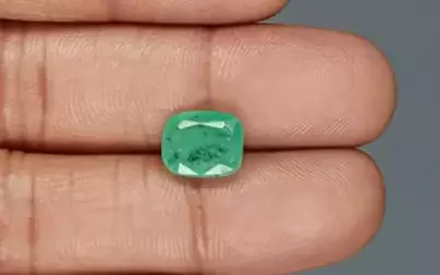 Zambian Emerald - 3.57 Carat Fine Quality EMD-9755