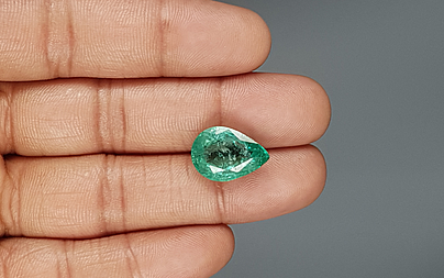 Zambian Emerald - 8.88 Carat Limited Quality  EMD-9760