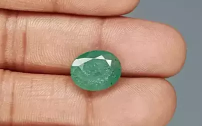 Zambian Emerald - 6.90 Carat Prime Quality EMD-9794