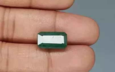 Zambian Emerald - 7.65 Carat Prime Quality EMD-9852