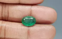 Zambian Emerald - 3.70 Carat Prime Quality EMD-9887