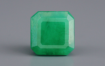 Zambian Emerald - 4.67 Carat Prime Quality EMD-9888