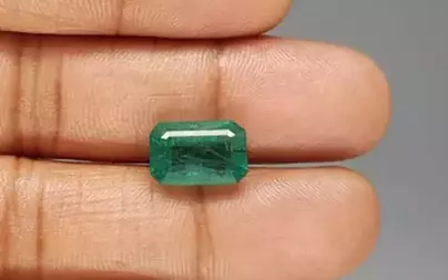 Zambian Emerald - 5.78 Carat Prime Quality EMD-9891